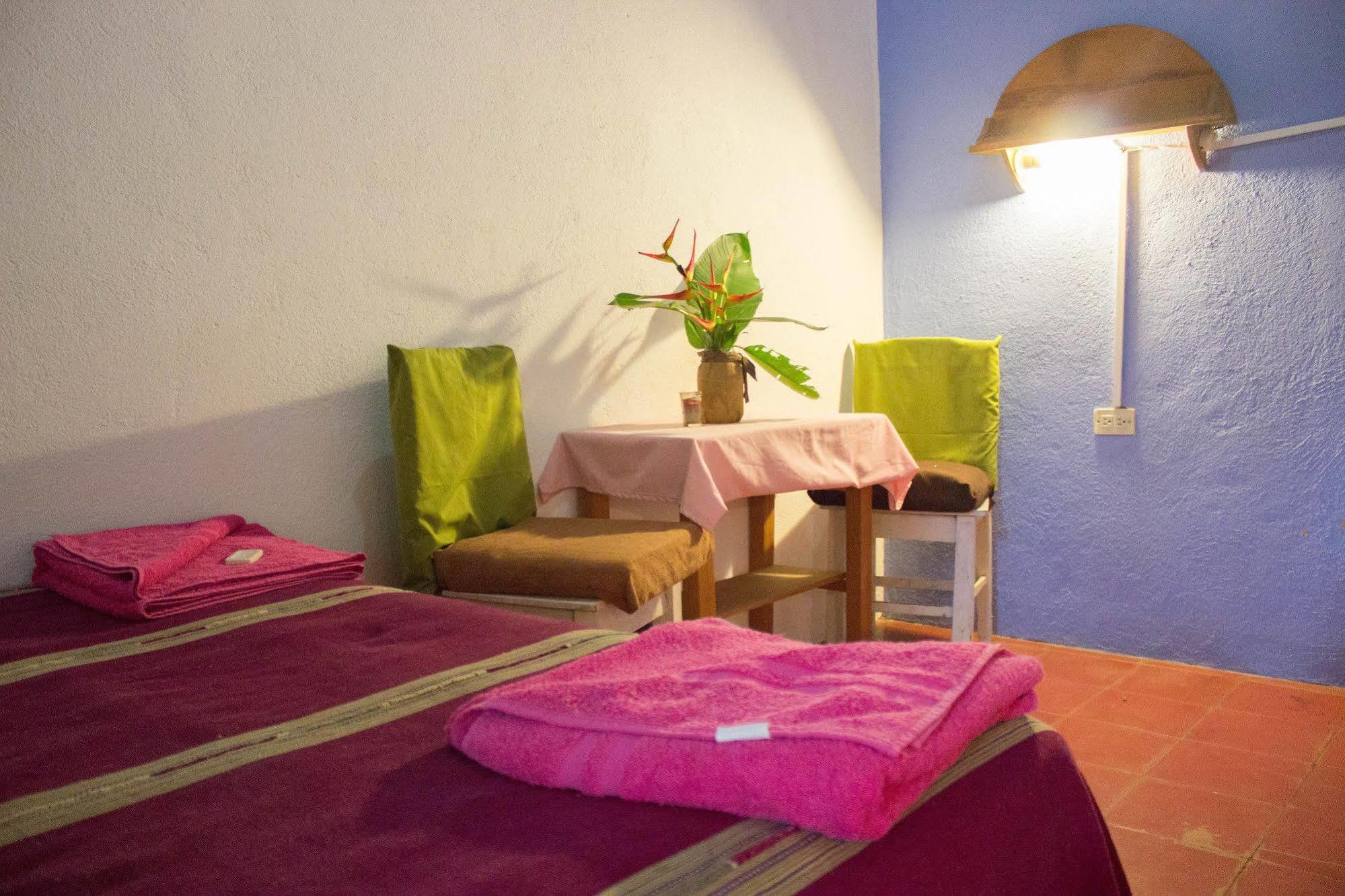 Hotel Y Restaurante La Casa Rosa サンタ・クルス・ラ・ラグナ エクステリア 写真